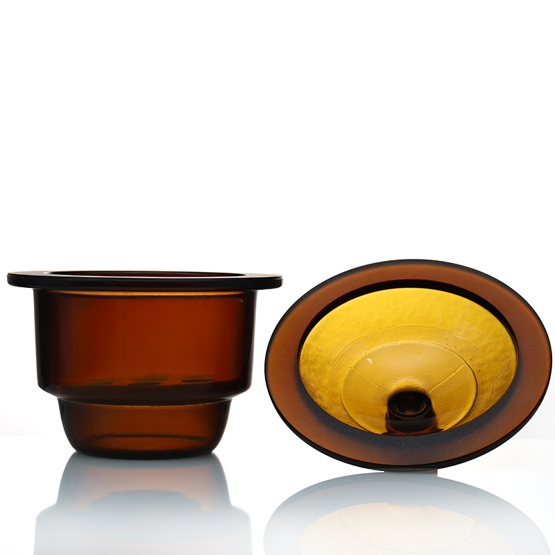 Desiccator amber,With porcelain plate